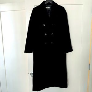 Mango tailored wool coat. Black. Size small.